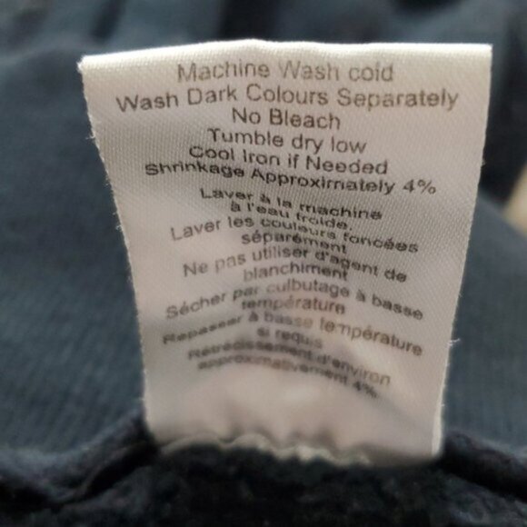 ARITZIA TNA- Vintage Logo Zip up Hoodie in black/grey - Picture 12 of 14